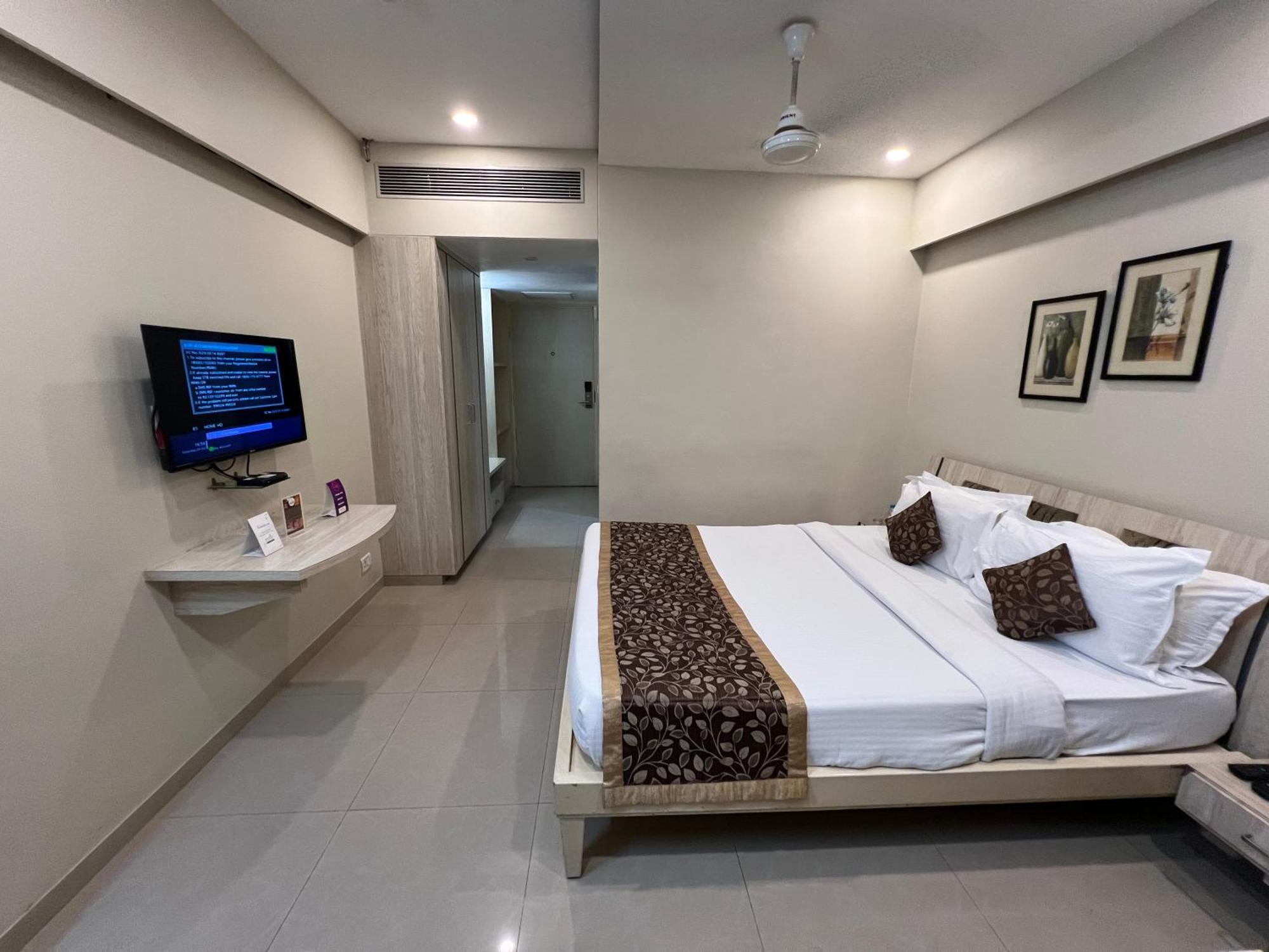 Vits シャリマール ホテル Ankleshwar エクステリア 写真