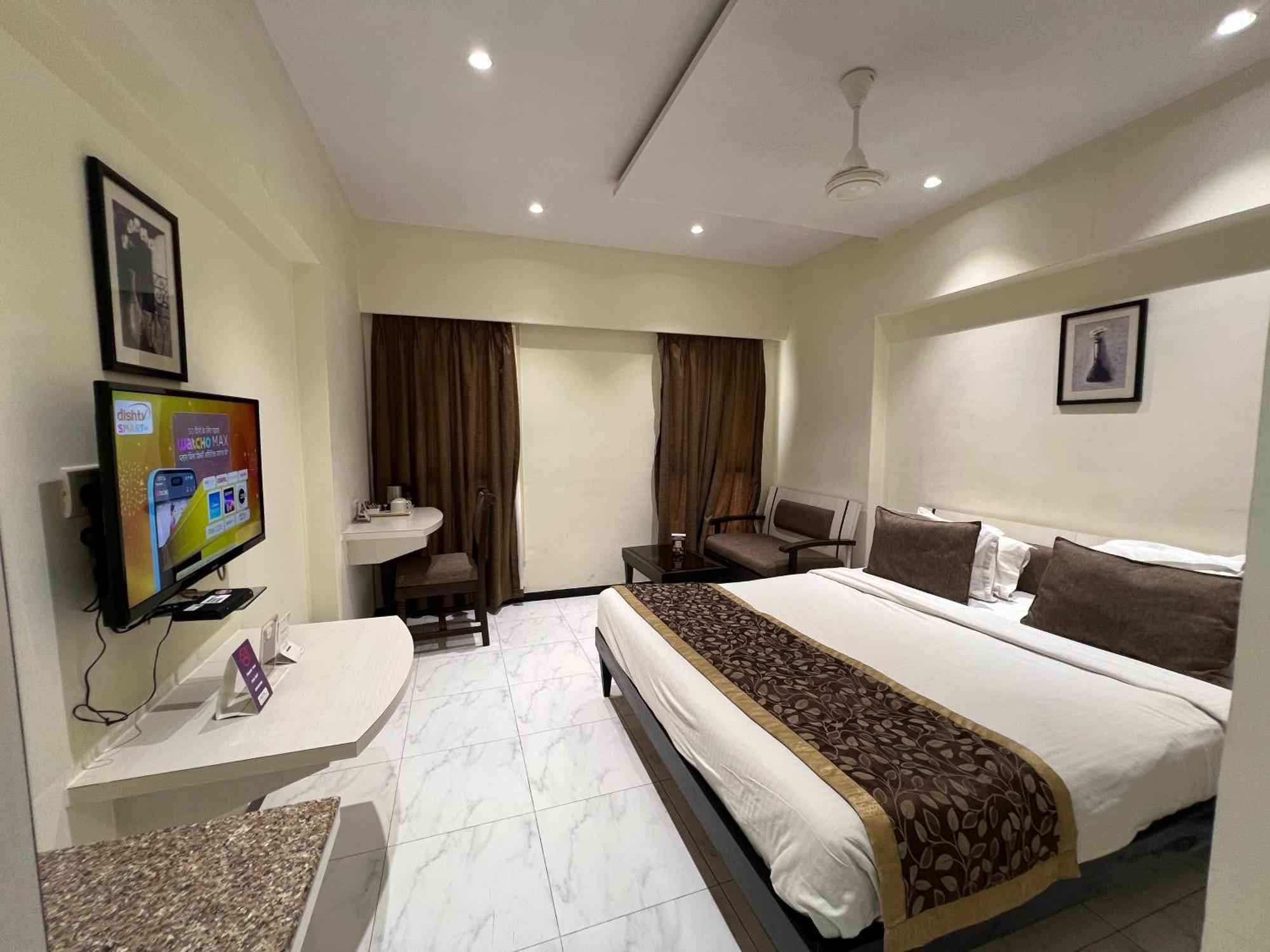 Vits シャリマール ホテル Ankleshwar エクステリア 写真