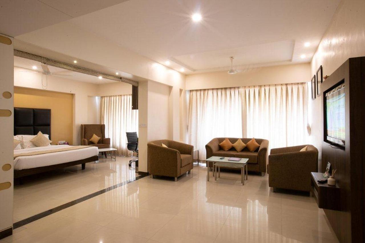 Vits シャリマール ホテル Ankleshwar エクステリア 写真
